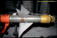 AIM-9B mit Kopfschutz