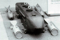 bungsbombentrger MK25 mit DM18 und BDU-33