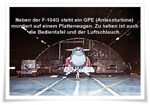 Links das GPE auf Plattenwagen